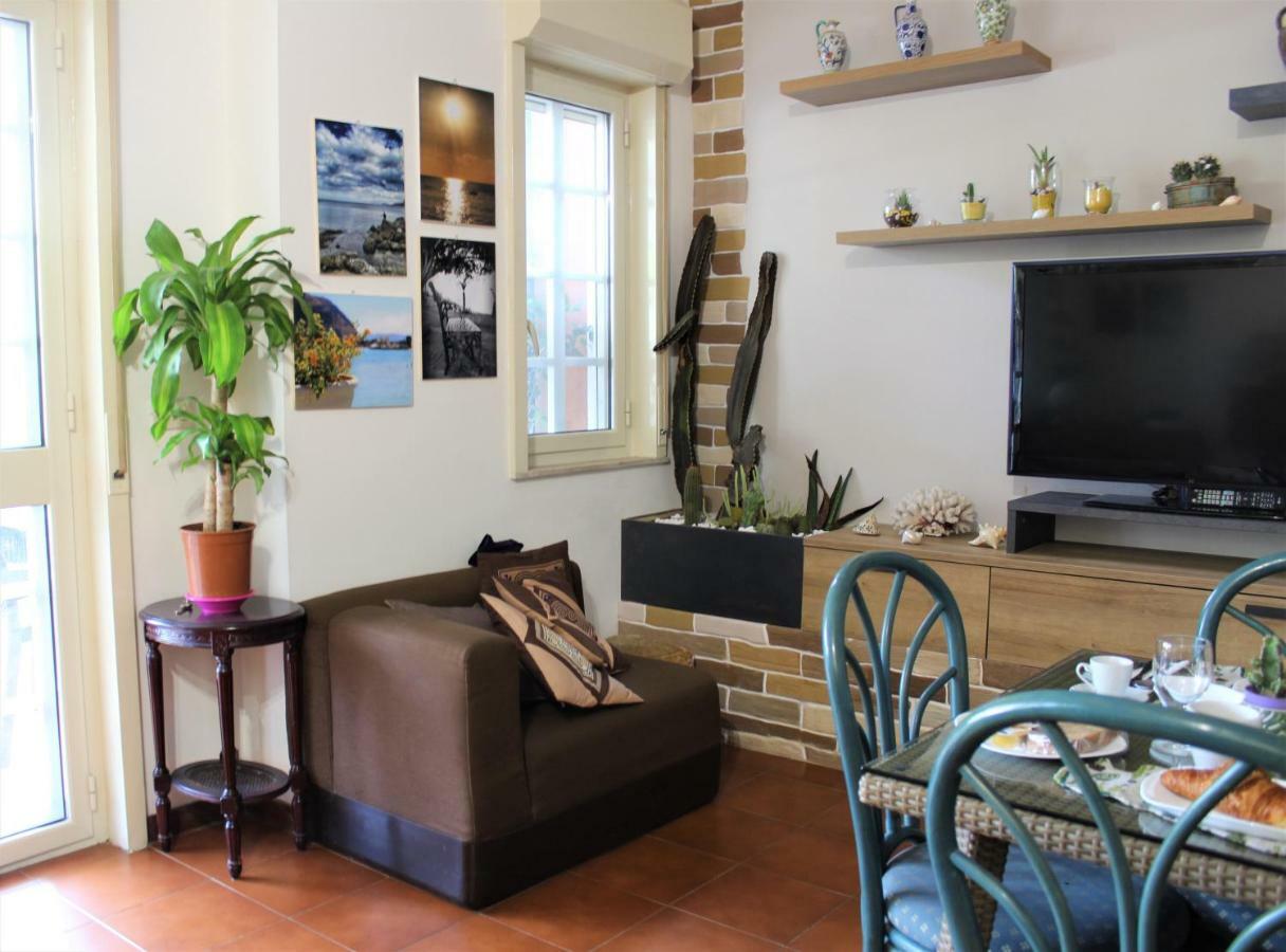 B&B Atlante ปาแลร์โม ภายนอก รูปภาพ