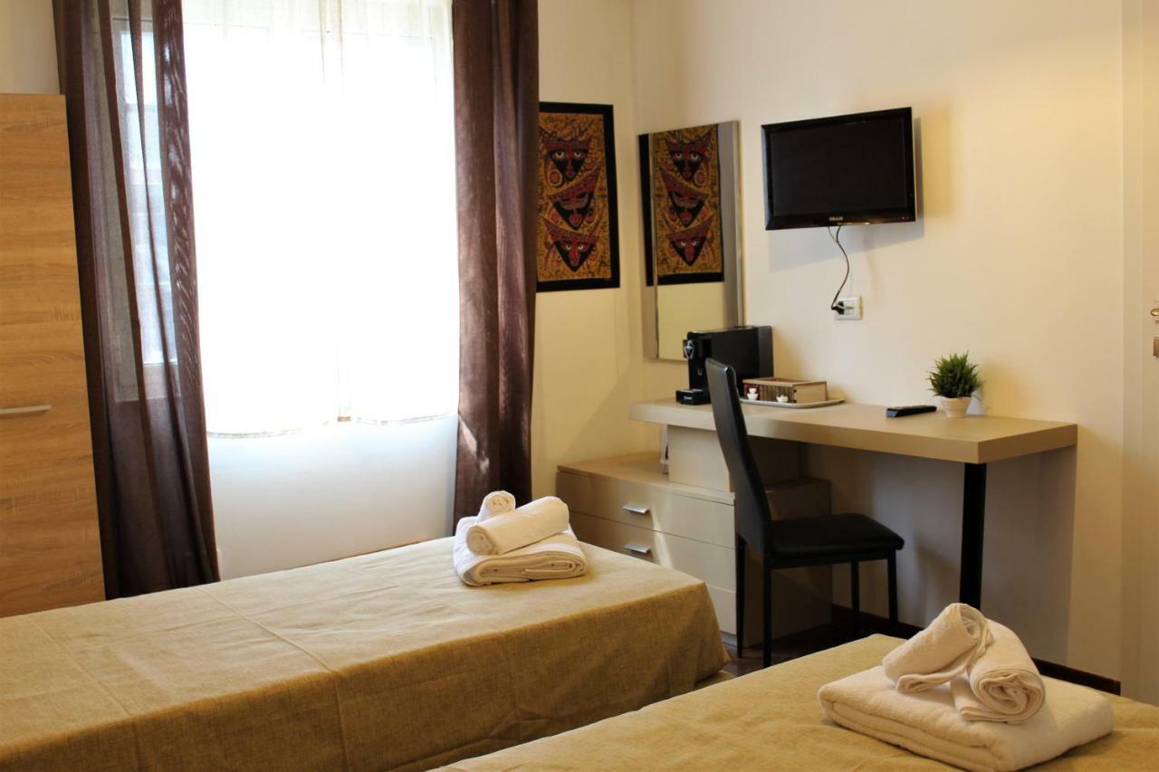 B&B Atlante ปาแลร์โม ภายนอก รูปภาพ